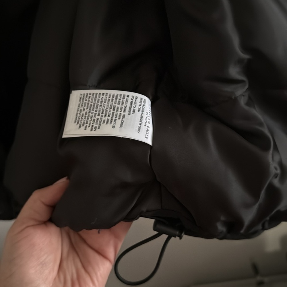American Eagle Black Puffer Jacket - image 7